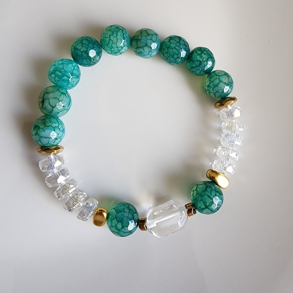 Elegant Green and Gold Beaded Bracelet